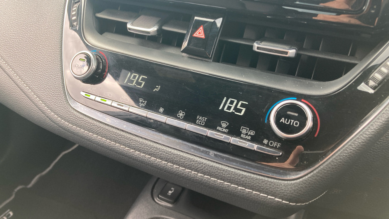 Toyota Corolla 1.8 VVT-i Hybrid Icon Tech 5dr CVT Hybrid Hatchback